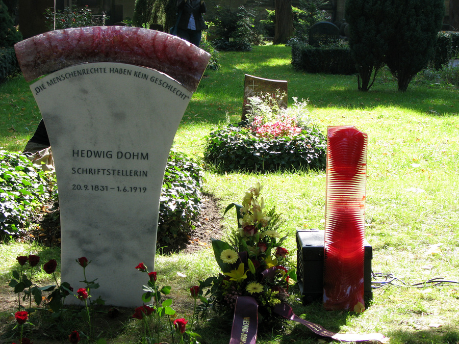 Ehrengrab in Berlin für Hedwig Dohm